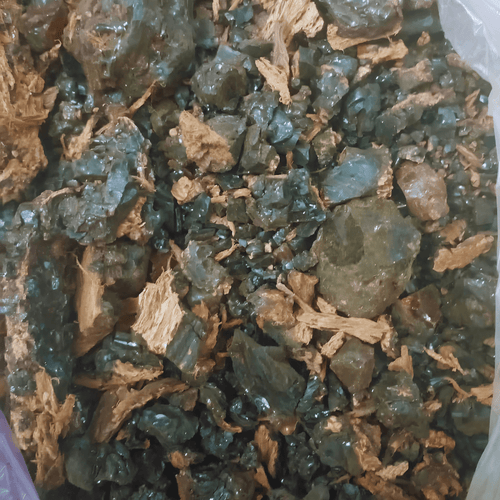 Moql Azrak – Makal Bleu | Commiphora Mukul Gugal Pur (مقل أزرق) - nilabeautys.com