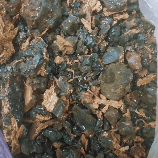 Moql Azrak – Makal Bleu | Commiphora Mukul Gugal Pur (مقل أزرق) - nilabeautys.com