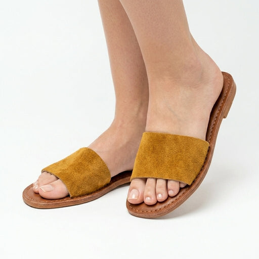 Mules Épurées en Daim Ocre pour Femme - Chic Minimaliste - YaMiriam