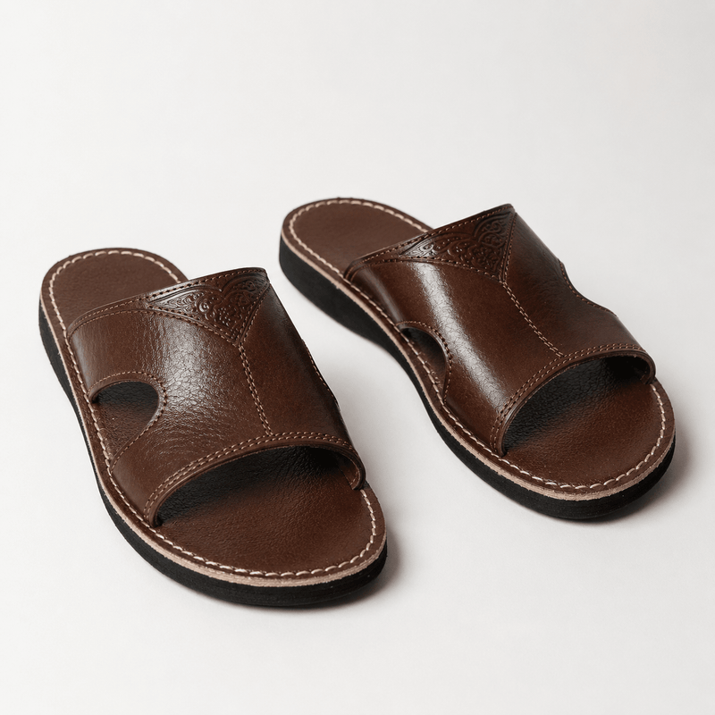 Sandales Homme en Cuir Véritable Marron avec Motif Artisanal | Fait Main à Fès, Maroc - YaMiriam